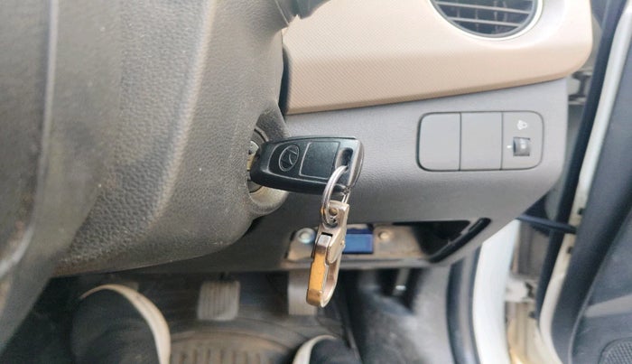 2015 Hyundai Grand i10 MAGNA 1.1 CRDI, Diesel, Manual, 80,566 km, interior