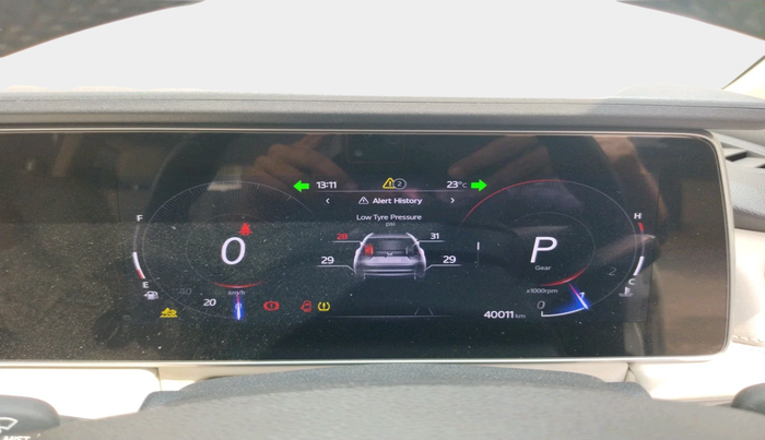 2022 Mahindra XUV700 AX 7 D AT 7 STR, Diesel, Automatic, 40,011 km, interior