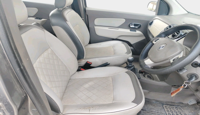 2015 Renault Lodgy 110 PS RXZ 7 STR, Diesel, Manual, 1,11,650 km, interior