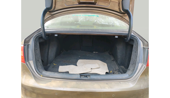 2014 Volkswagen Jetta HIGHLINE TDI AT, Diesel, Automatic, 1,61,884 km, exterior