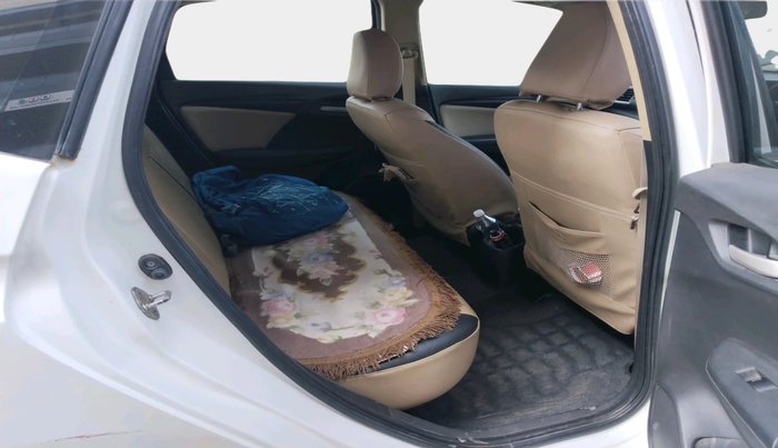 2016 Honda Jazz 1.5L I-DTEC SV, Diesel, Manual, 1,17,697 km, interior