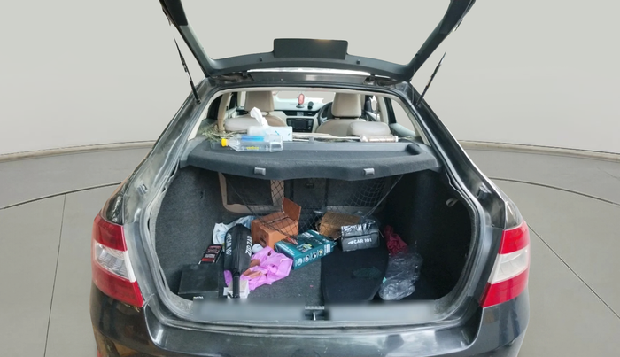 2015 Skoda Octavia ELEGANCE 2.0 TDI AT, Diesel, Automatic, 1,29,686 km, exterior