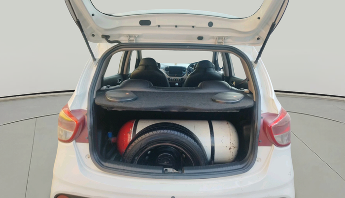 2018 Hyundai Grand i10 SPORTZ 1.2 KAPPA VTVT, Petrol, Manual, 2,31,218 km, exterior