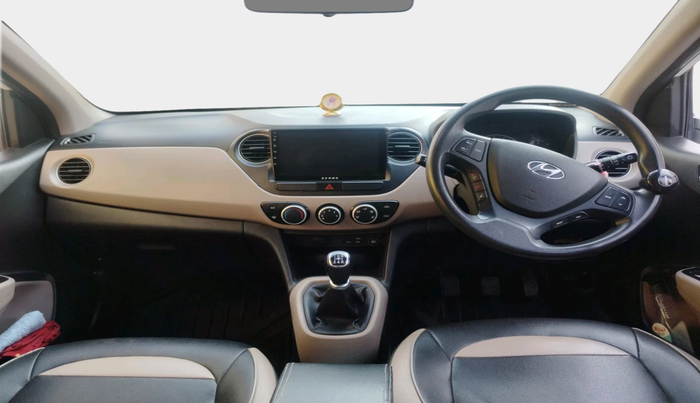 2018 Hyundai Grand i10 SPORTZ 1.2 KAPPA VTVT, Petrol, Manual, 2,31,218 km, interior