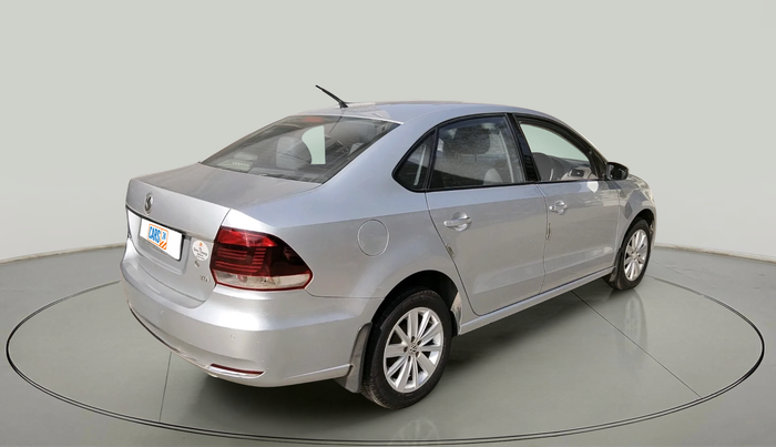 2017 Volkswagen Vento HIGHLINE PLUS 1.5 AT 16 ALLOY, Diesel, Automatic, 86,257 km, exterior