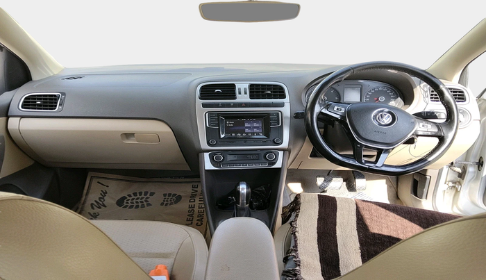 2017 Volkswagen Vento HIGHLINE PLUS 1.5 AT 16 ALLOY, Diesel, Automatic, 86,257 km, interior