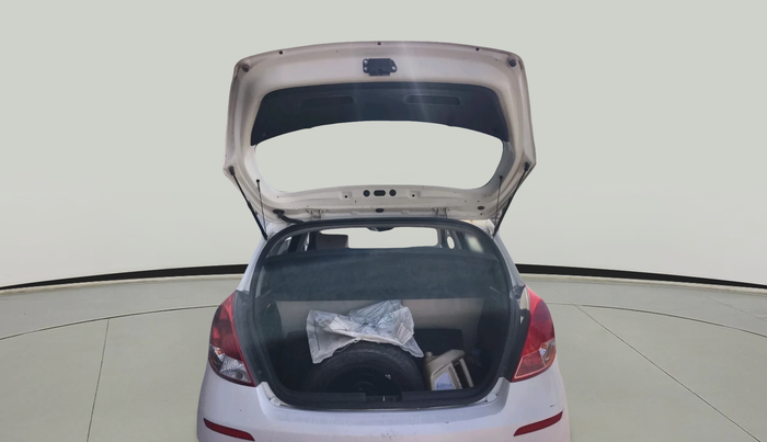 2013 Hyundai i20 SPORTZ 1.2, CNG, Manual, 1,01,605 km, exterior