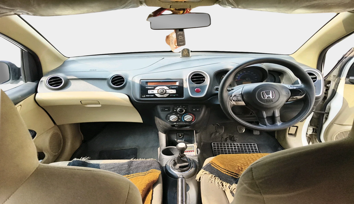 2015 Honda Mobilio 1.5L I-DTEC V, Diesel, Manual, 1,83,303 km, interior