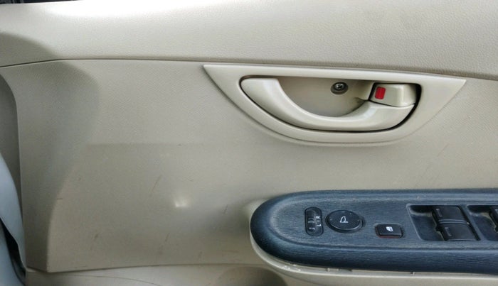 2014 Honda Amaze 1.5L I-DTEC S, Diesel, Manual, 1,37,602 km, interior