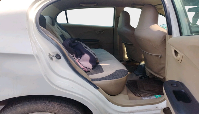 2014 Honda Amaze 1.5L I-DTEC S, Diesel, Manual, 1,37,602 km, interior