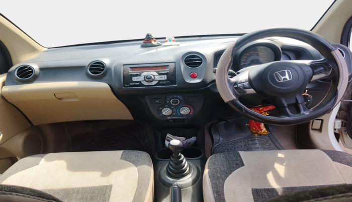 2014 Honda Amaze 1.5L I-DTEC S, Diesel, Manual, 1,37,602 km, interior