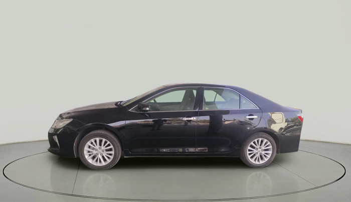 2017 Toyota Camry HYBRID, Hybrid, Automatic, 1,79,259 km, exterior