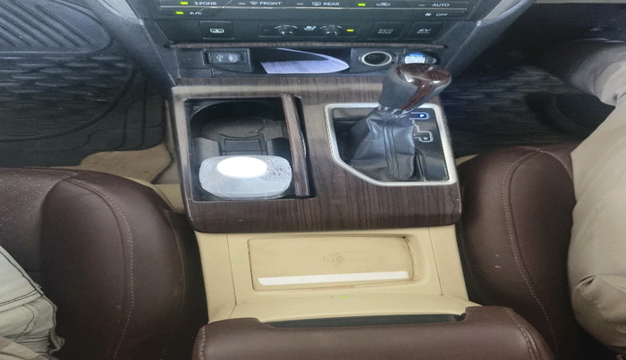 2017 Toyota Camry HYBRID, Hybrid, Automatic, 1,79,259 km, interior