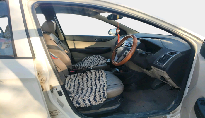 2014 Hyundai i20 ASTA 1.4 CRDI, Diesel, Manual, 1,01,464 km, interior