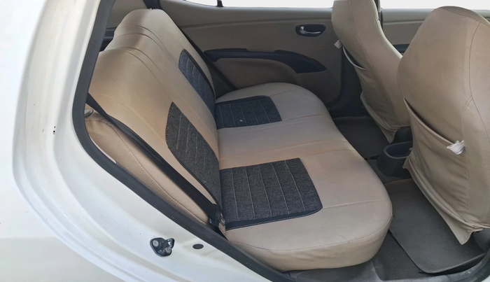 2012 Hyundai i10 MAGNA 1.1, Petrol, Manual, 78,577 km, interior