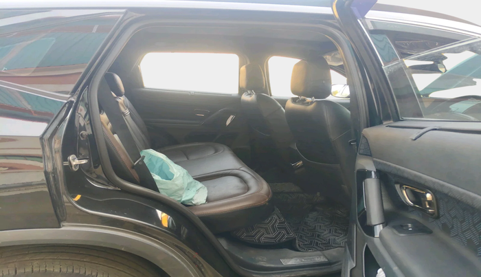 2024 Tata Harrier ADVENTURE PLUS DARK EDITION AT, Diesel, Automatic, 20,075 km, interior