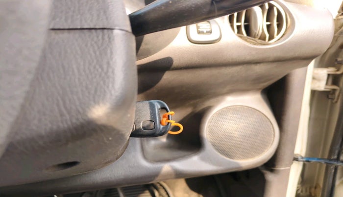 2012 Hyundai Santro Xing GLS PLUS AUDIO, Petrol, Manual, 1,00,733 km, interior