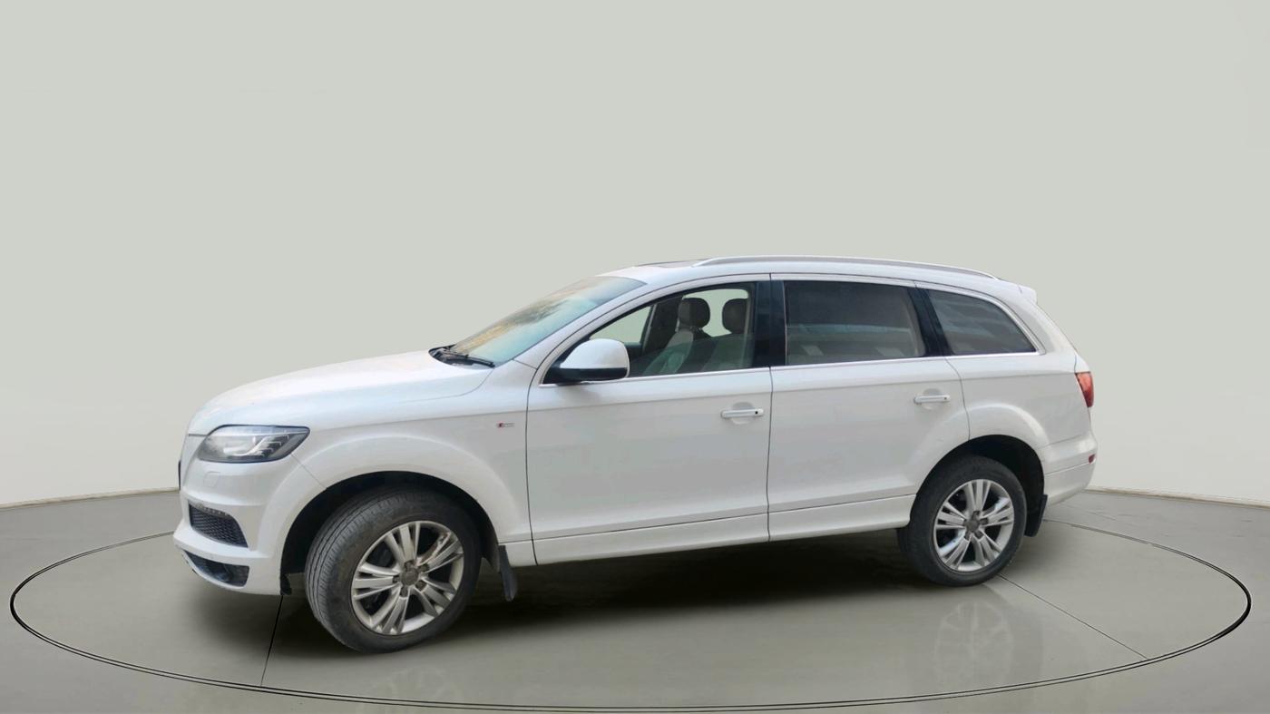 2013 Audi Q7 3.0 TDI QUATTRO, Diesel, Automatic, 1,80,881 km, exterior