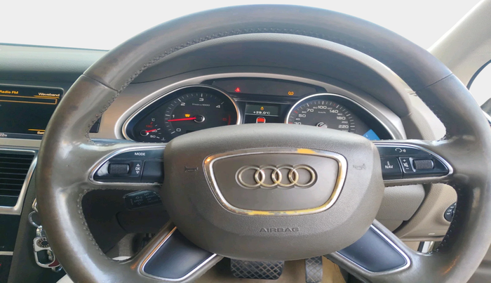 2013 Audi Q7 3.0 TDI QUATTRO, Diesel, Automatic, 1,80,881 km, interior