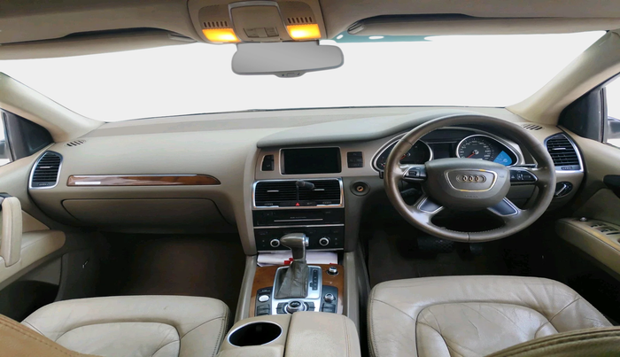 2013 Audi Q7 3.0 TDI QUATTRO, Diesel, Automatic, 1,80,881 km, interior
