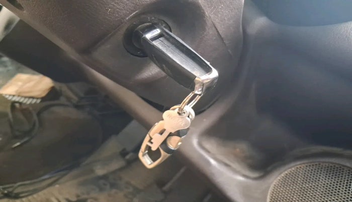 2010 Hyundai Santro Xing GLS, Petrol, Manual, 1,23,458 km, interior