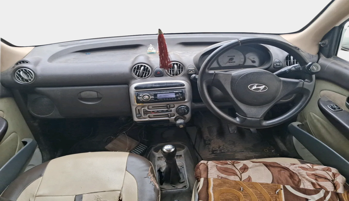 2010 Hyundai Santro Xing GLS, Petrol, Manual, 1,23,458 km, interior