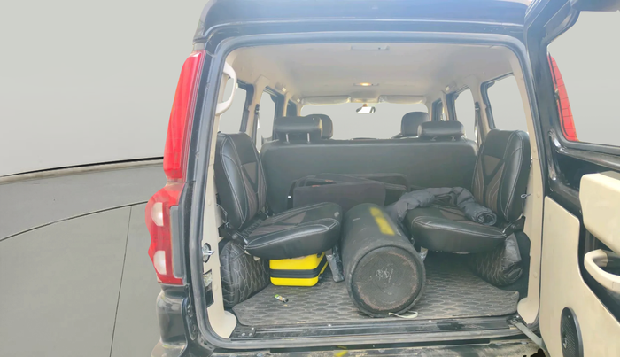 2024 Mahindra SCORPIO CLASSIC S11 7STR, Diesel, Manual, 28,372 km, exterior