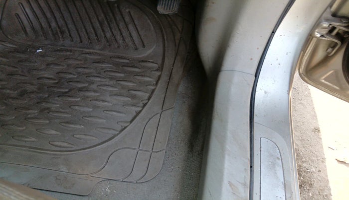 2010 Toyota Corolla Altis G PETROL, Petrol, Manual, 1,78,132 km, interior