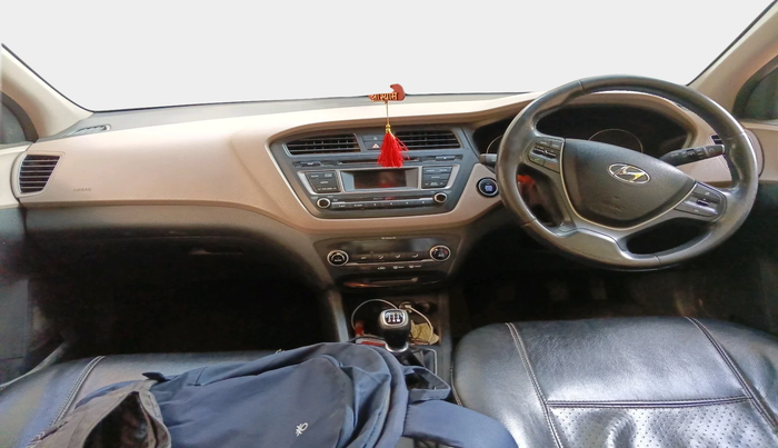 2015 Hyundai Elite i20 ASTA 1.2, Petrol, Manual, 1,15,735 km, interior