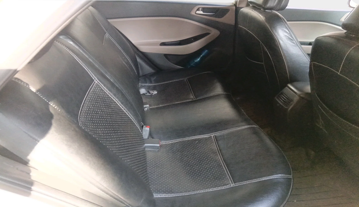 2015 Hyundai Elite i20 ASTA 1.2, Petrol, Manual, 1,15,735 km, interior