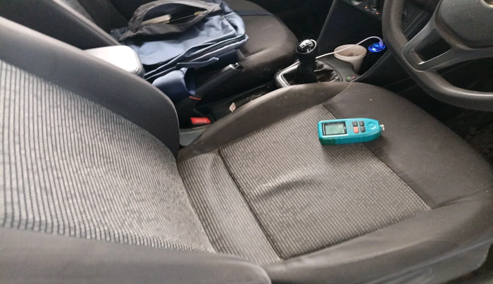 2018 Volkswagen Ameo COMFORTLINE 1.0L, Petrol, Manual, 86,809 km, interior