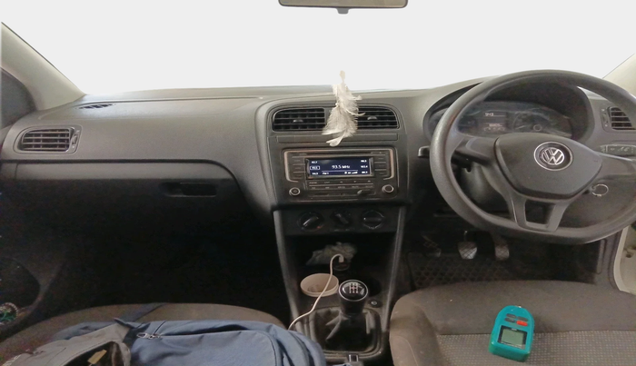 2018 Volkswagen Ameo COMFORTLINE 1.0L, Petrol, Manual, 86,809 km, interior