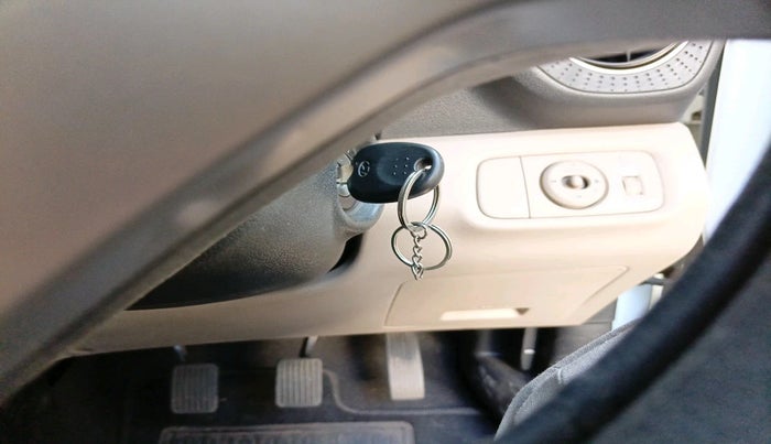 2019 Hyundai NEW SANTRO SPORTZ MT, Petrol, Manual, 13,978 km, interior