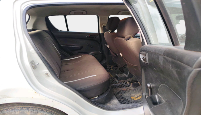 2014 Maruti Swift LXI, Petrol, Manual, 96,050 km, interior