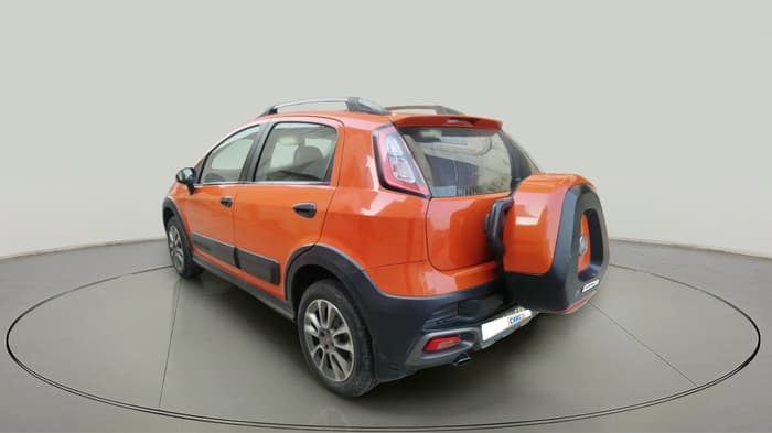 2015 Fiat Avventura DYNAMIC MULTIJET 1.3, Diesel, Manual, 1,01,283 km, exterior