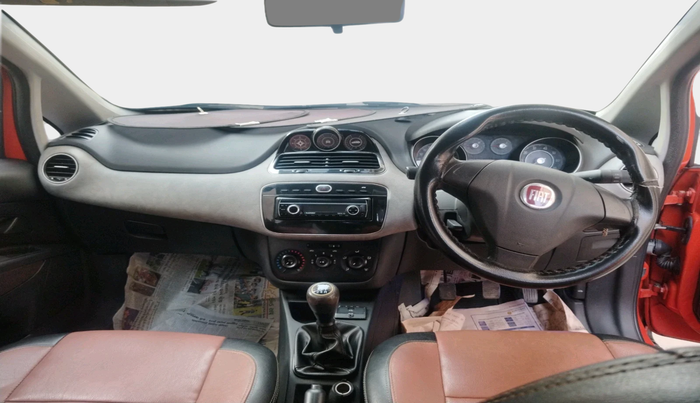 2015 Fiat Avventura DYNAMIC MULTIJET 1.3, Diesel, Manual, 1,01,283 km, interior