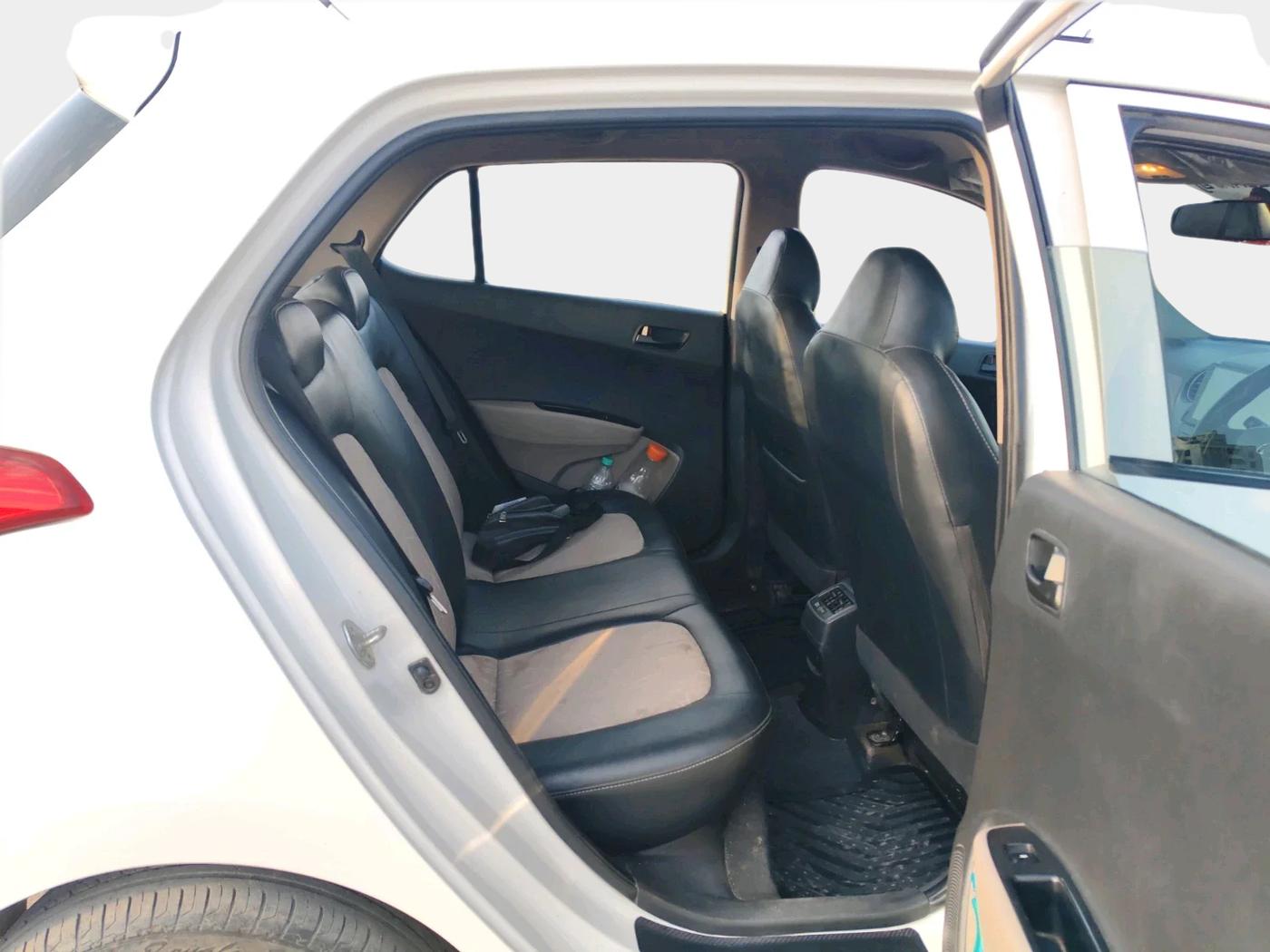 2017 Hyundai Grand i10 MAGNA 1.2 KAPPA VTVT, CNG, Manual, 75,874 km, interior