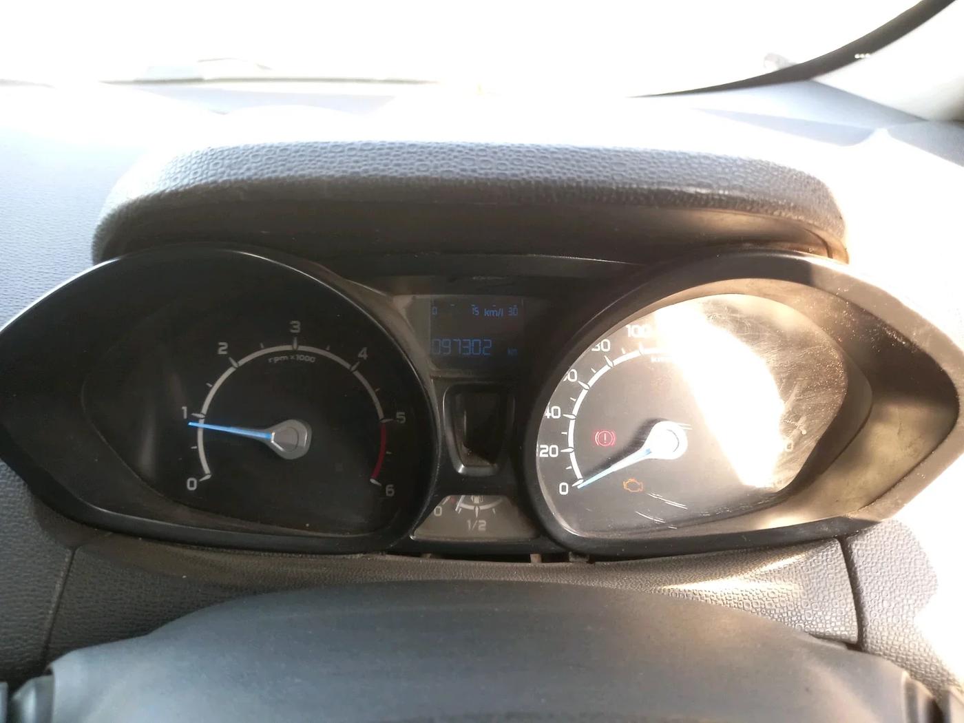 2013 Ford Ecosport TREND 1.5L DIESEL, Diesel, Manual, 97,302 km, interior