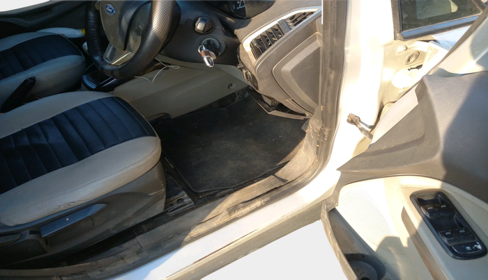 2013 Ford Ecosport TREND 1.5L DIESEL, Diesel, Manual, 97,302 km, interior