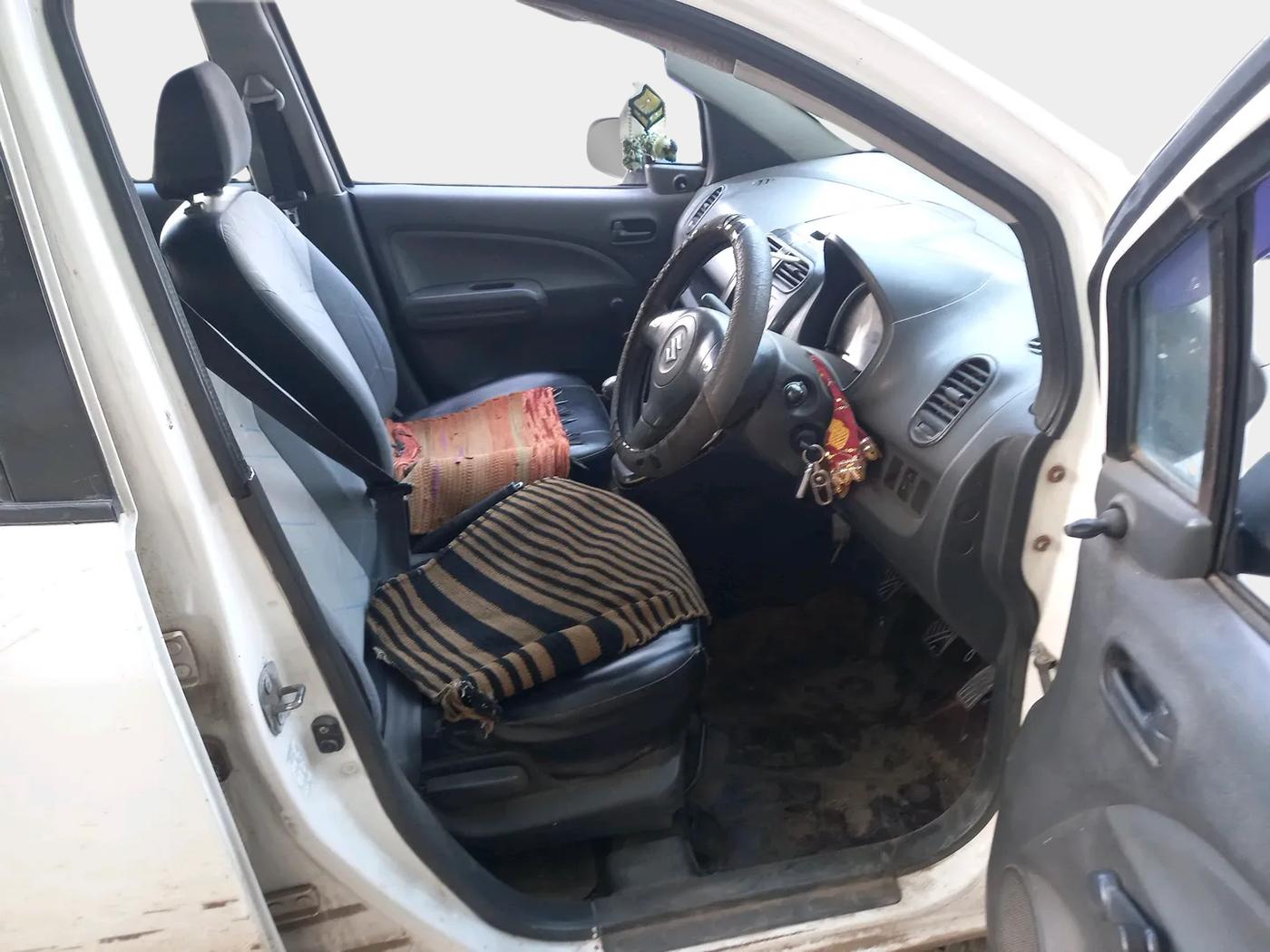 2010 Maruti Ritz LDI, Diesel, Manual, 1,00,009 km, interior