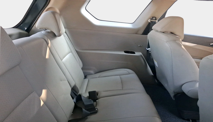 2018 Mahindra MARAZZO M8 7 STR, Diesel, Manual, 75,041 km, interior