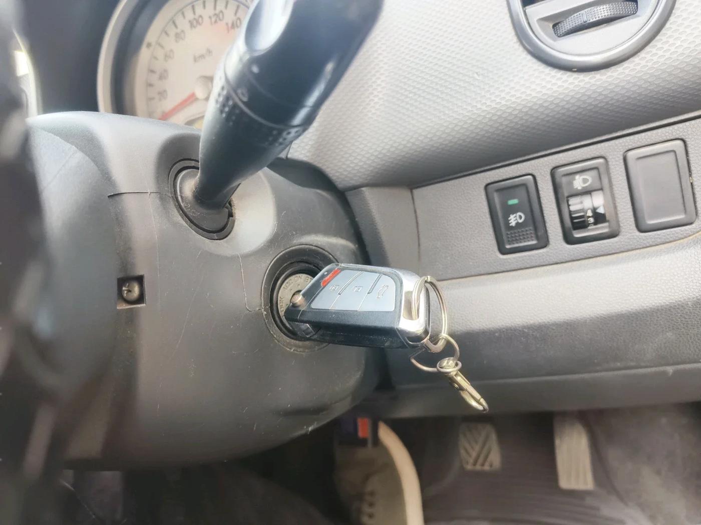 2015 Maruti Ritz LXI, Petrol, Manual, 80,186 km, interior