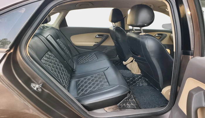 2016 Volkswagen Vento HIGHLINE 1.5 AT, Diesel, Automatic, 1,36,906 km, interior