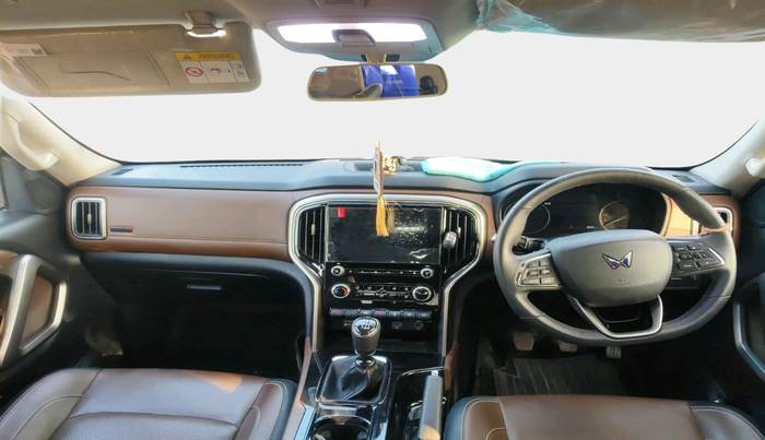 2025 Mahindra SCORPIO-N Z8 S Diesel MT 2WD 7 STR, Diesel, Manual, 22,142 km, interior