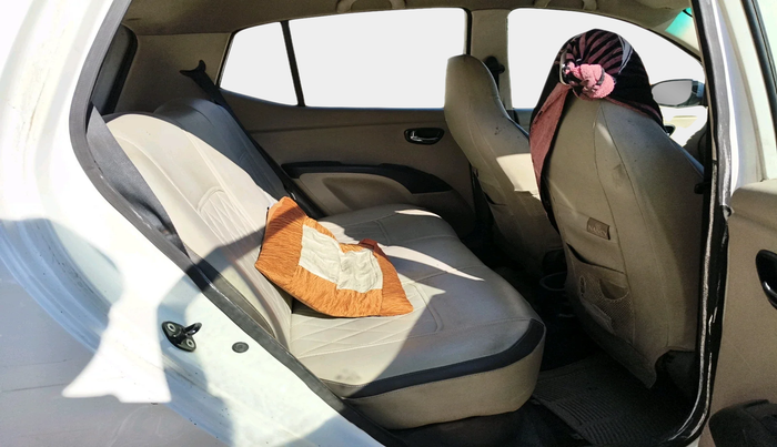 2012 Hyundai i10 MAGNA 1.1, Petrol, Manual, 1,83,880 km, interior