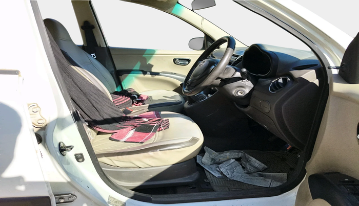 2012 Hyundai i10 MAGNA 1.1, Petrol, Manual, 1,83,880 km, interior