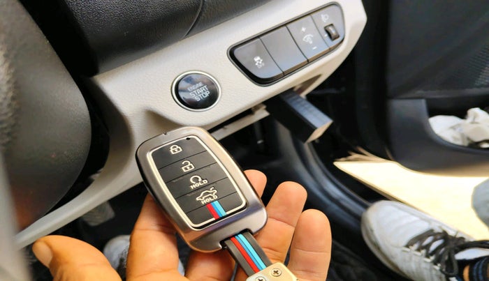 2022 KIA SELTOS HTX 1.5 PETROL, Petrol, Manual, 88,522 km, interior