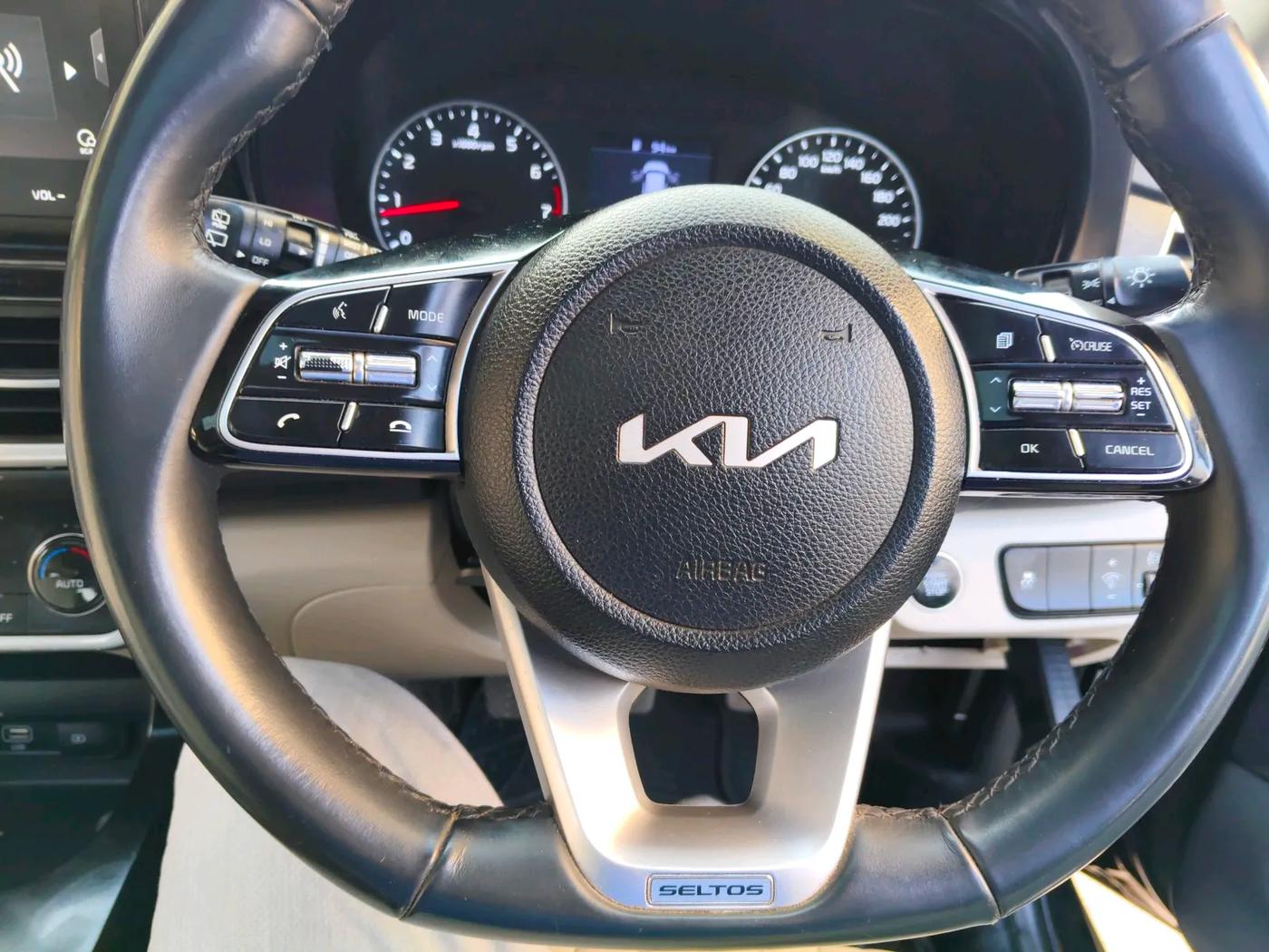 2022 KIA SELTOS HTX 1.5 PETROL, Petrol, Manual, 88,522 km, interior