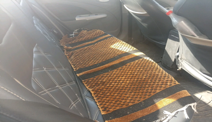 2011 Toyota Etios V, Petrol, Manual, 1,63,164 km, interior