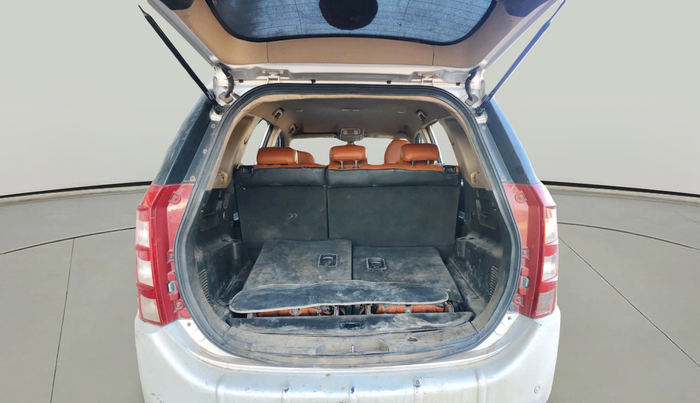 2012 Mahindra XUV500 W8, Diesel, Manual, 2,46,518 km, exterior